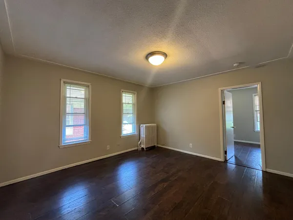 $274,900 | 1092 Edgerton Street, St. Paul, MN 55130