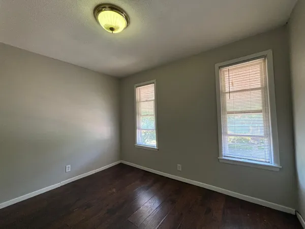 $274,900 | 1092 Edgerton Street, St. Paul, MN 55130