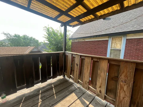 $274,900 | 1092 Edgerton Street, St. Paul, MN 55130