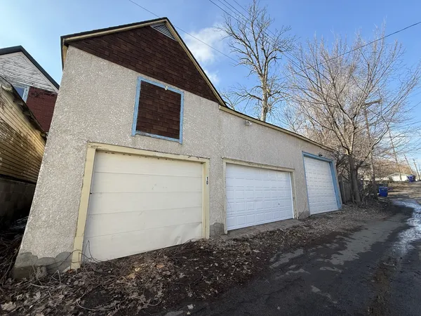 $274,900 | 1092 Edgerton Street, St. Paul, MN 55130