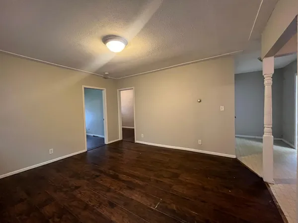 $274,900 | 1092 Edgerton Street, St. Paul, MN 55130