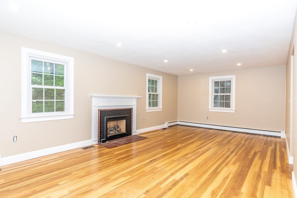 3 Tremont Road Chelmsford, MA 01863 - Photo 15 of 29