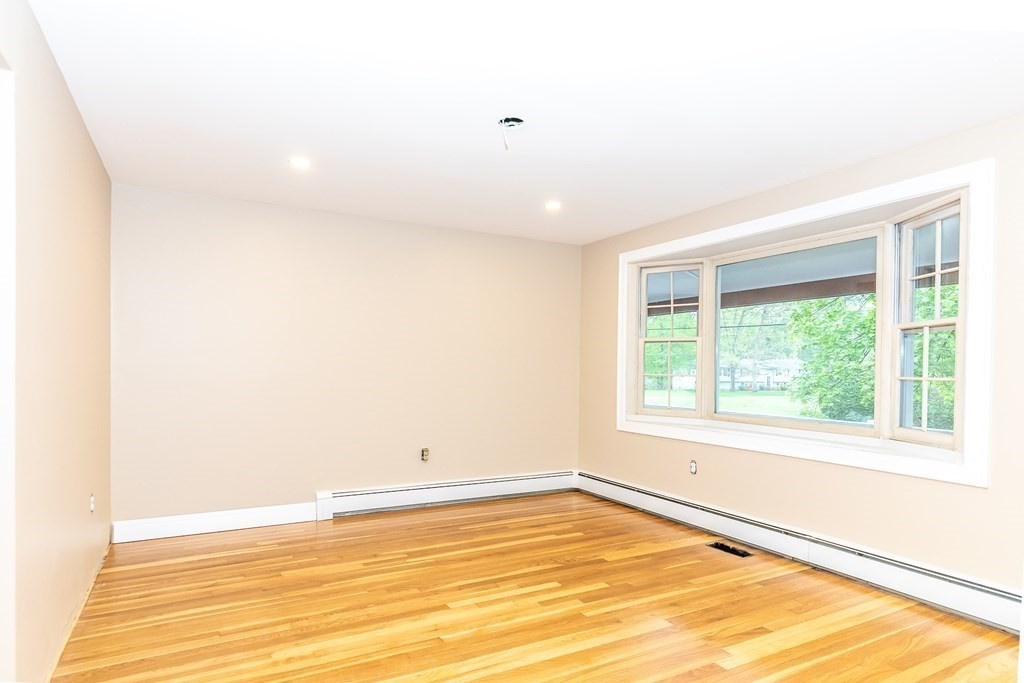 3 Tremont Road Chelmsford, MA 01863 - Photo 19 of 29