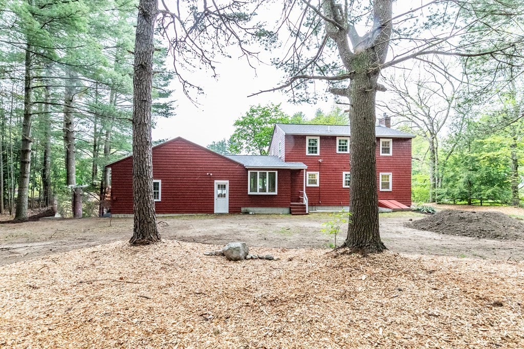 3 Tremont Road Chelmsford, MA 01863 - Photo 4 of 29
