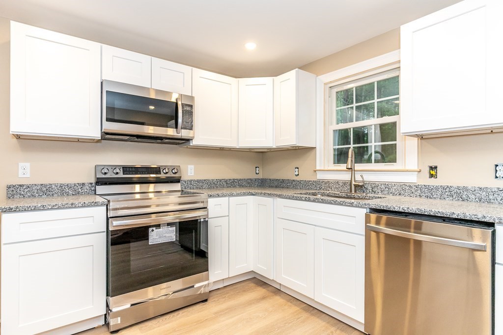 3 Tremont Road Chelmsford, MA 01863 - Photo 6 of 29
