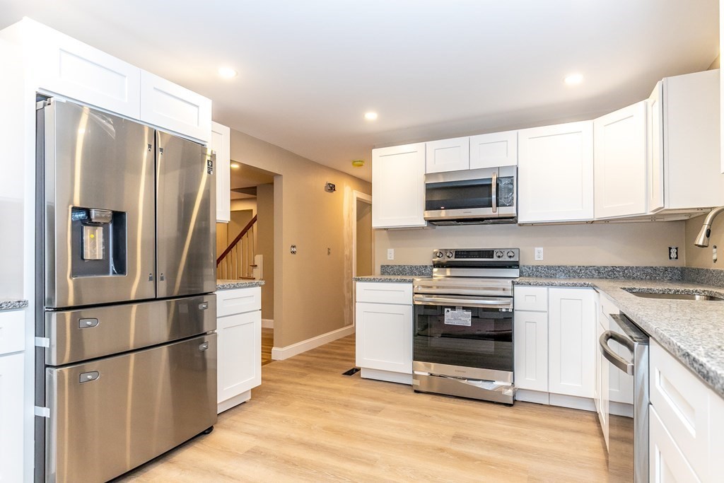 3 Tremont Road Chelmsford, MA 01863 - Photo 7 of 29