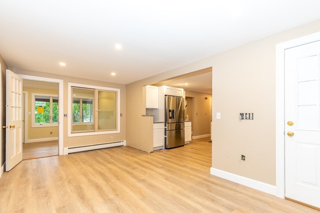 3 Tremont Road Chelmsford, MA 01863 - Photo 10 of 29