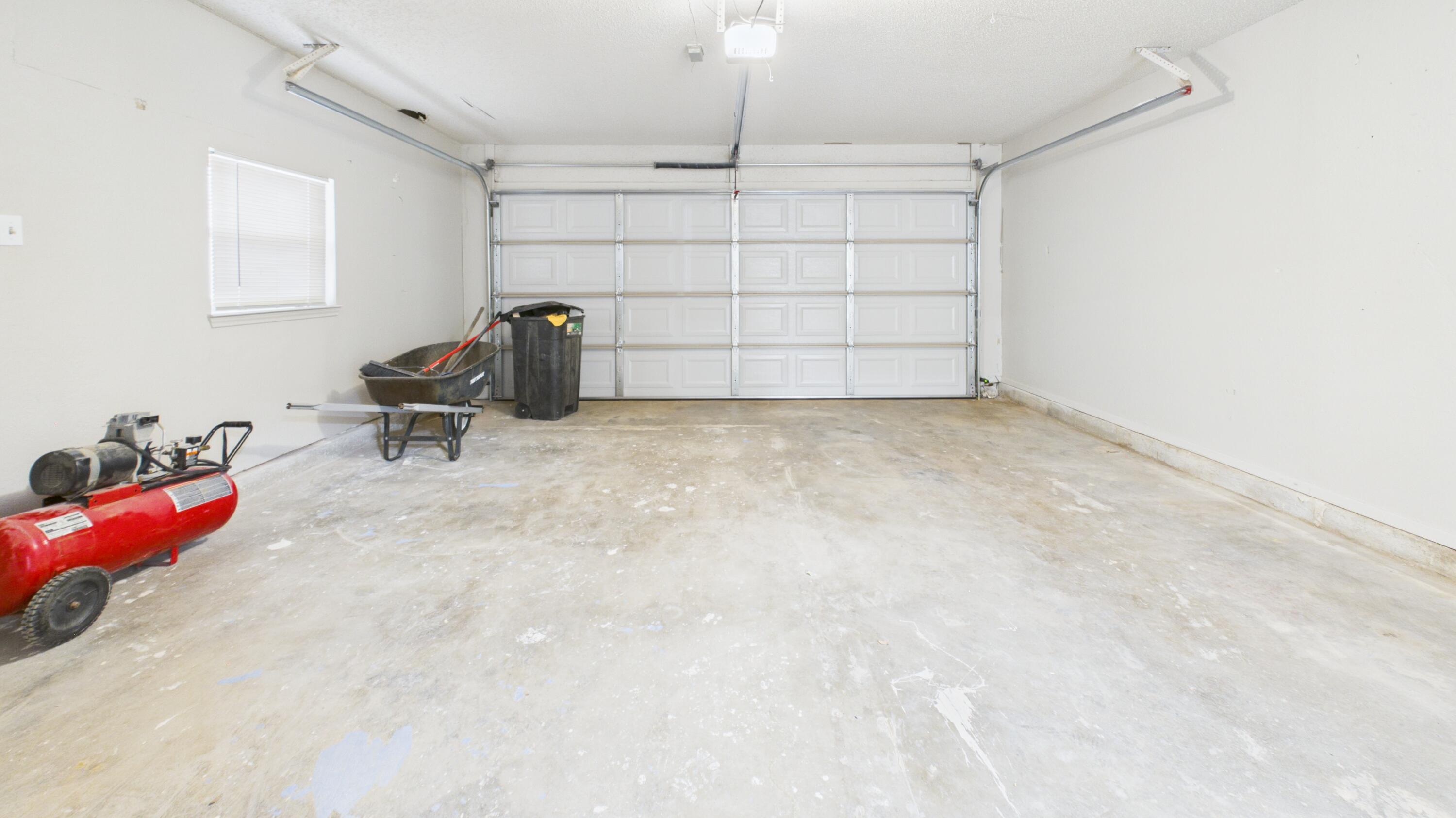6142 37th Street Lubbock, TX 79407 - Photo 17 of 18 CAM06379G6-PR0035-STILL026