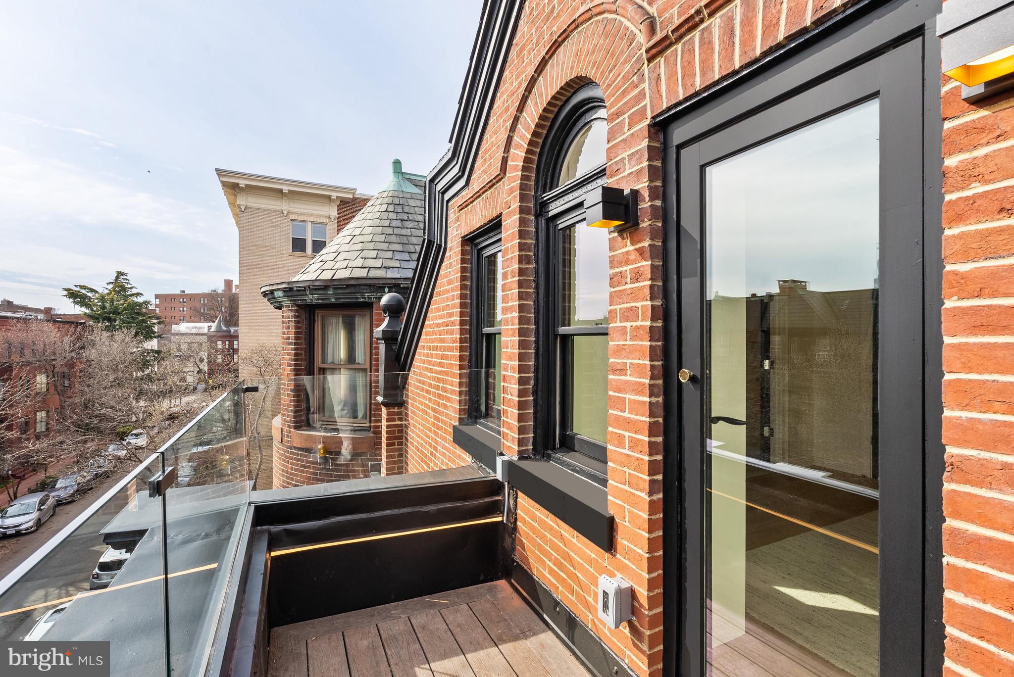 1611 Riggs Place Northwest Washington, DC 20009 - Photo 35 of 56