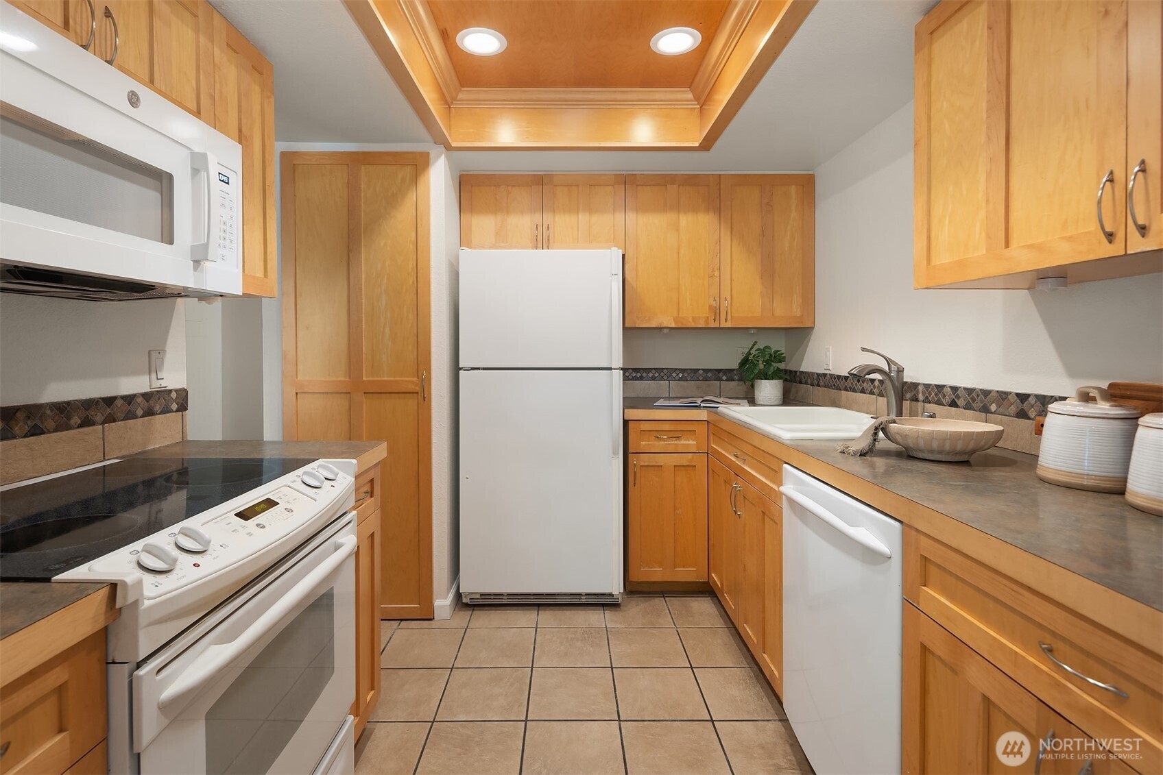 8652 164th Avenue Northeast, Unit C109 Redmond, WA 98052 - Photo 7 of 24