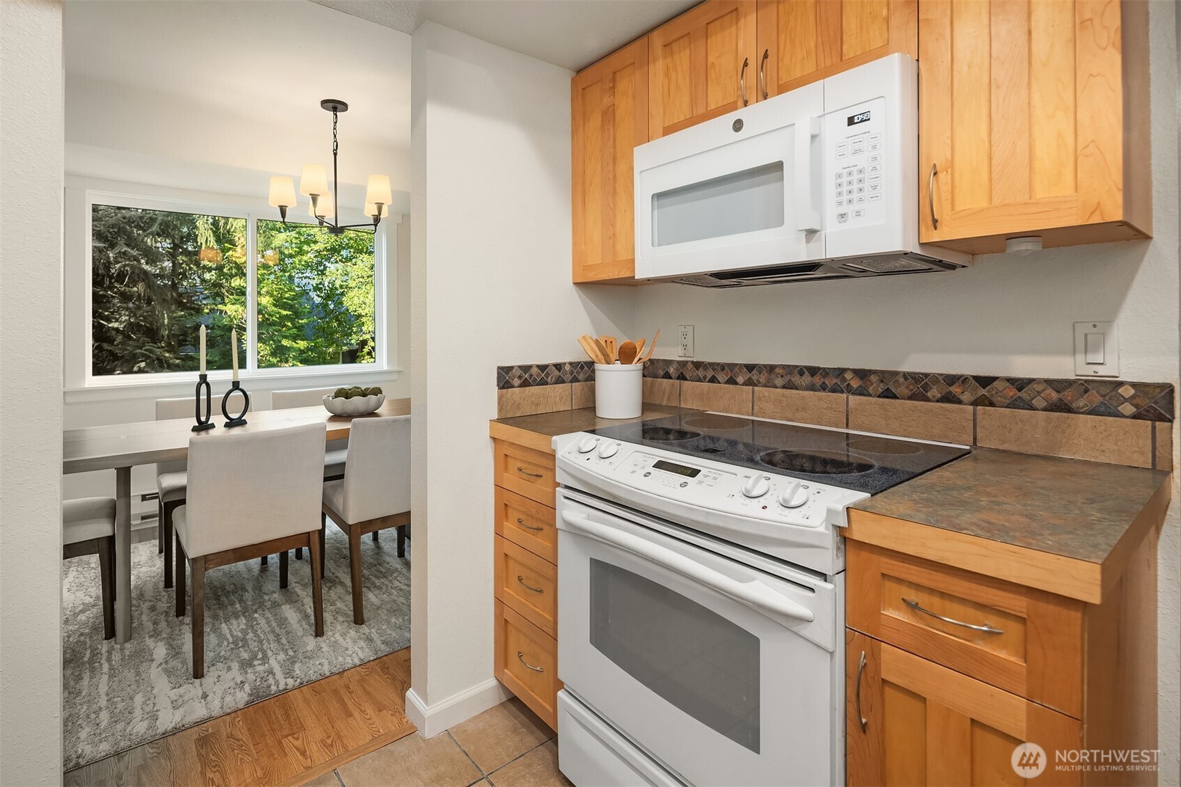 8652 164th Avenue Northeast, Unit C109 Redmond, WA 98052 - Photo 8 of 24