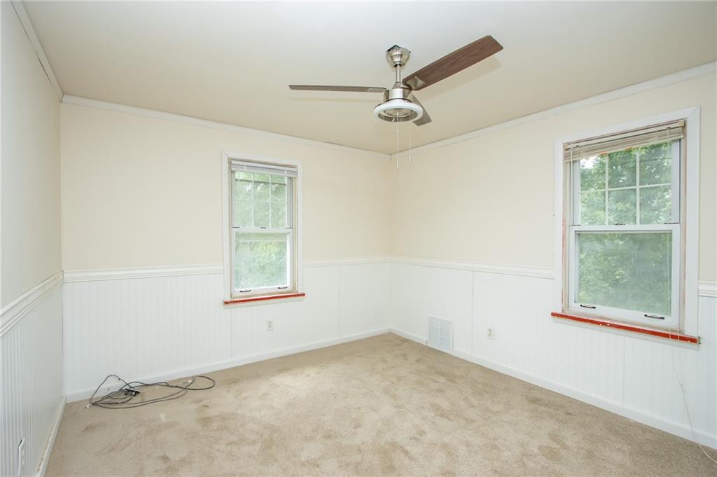 406 Violet Drive Lower Burrell, PA 15068 - Photo 12 of 15 an empty room with a window