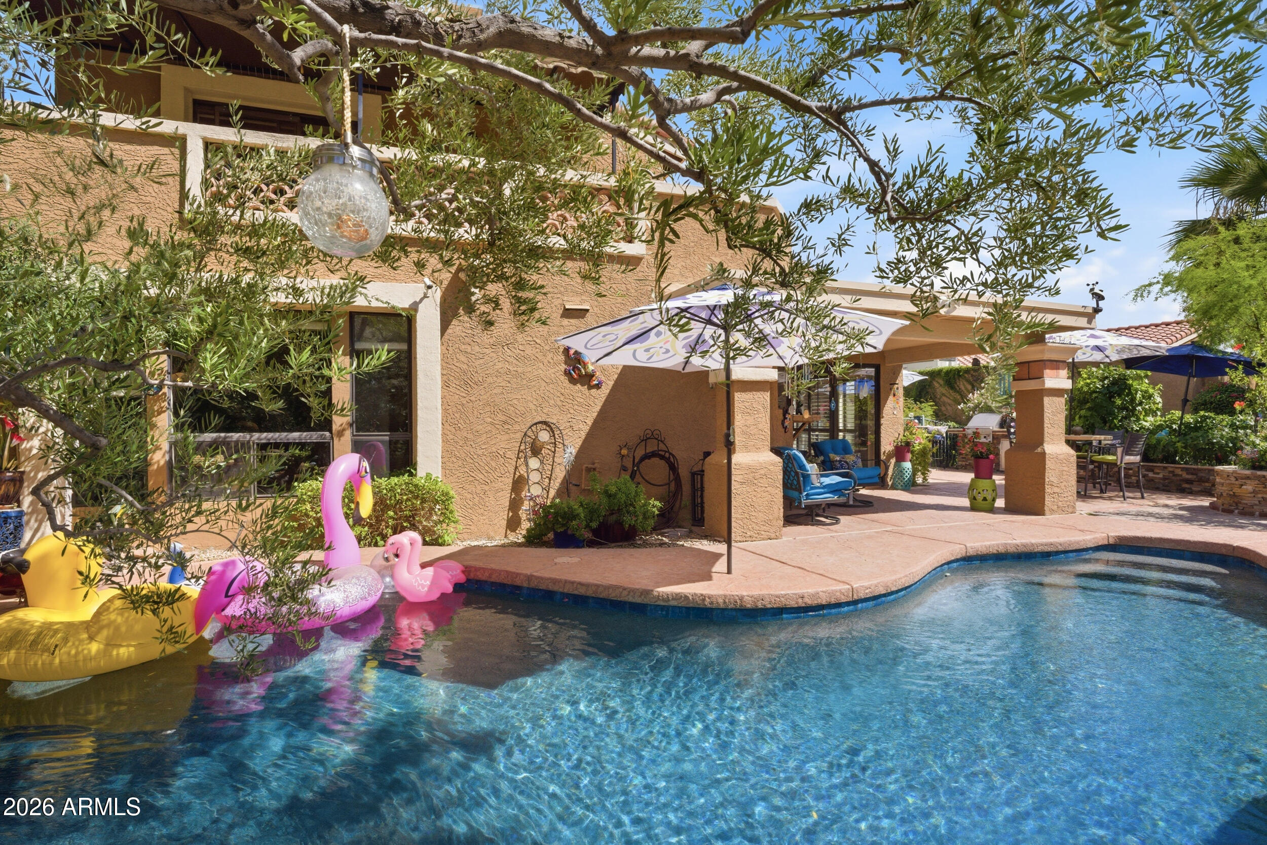 1036 East Shangri La Road Phoenix, AZ 85020 - Photo 53 of 58 Pool and Patio