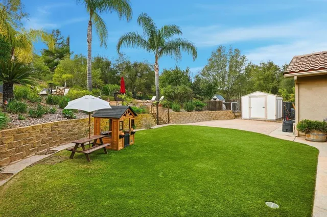 a view of a house with a garage