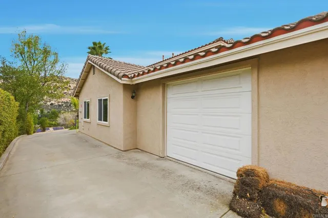 $1,225,000 | 25045 Tana Way, Ramona, CA 92065