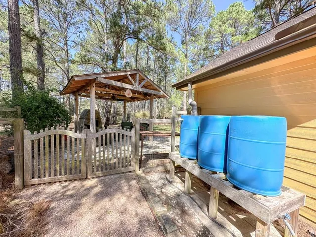 $2,675 | 251 Pine View Loop, Bastrop, TX 78602