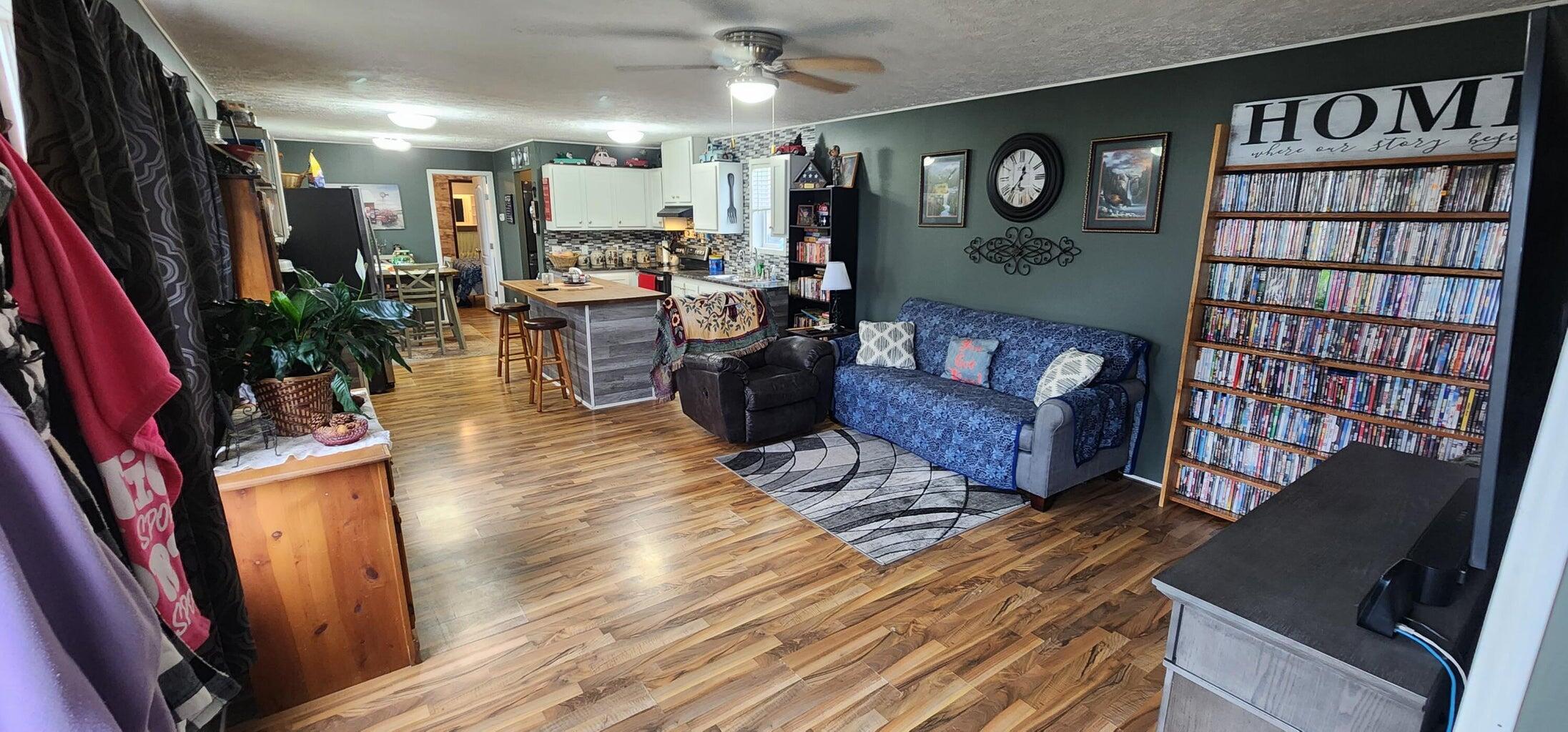 7911 South Derby Road Sheridan, MI 48884 - Photo 2 of 11 Living room