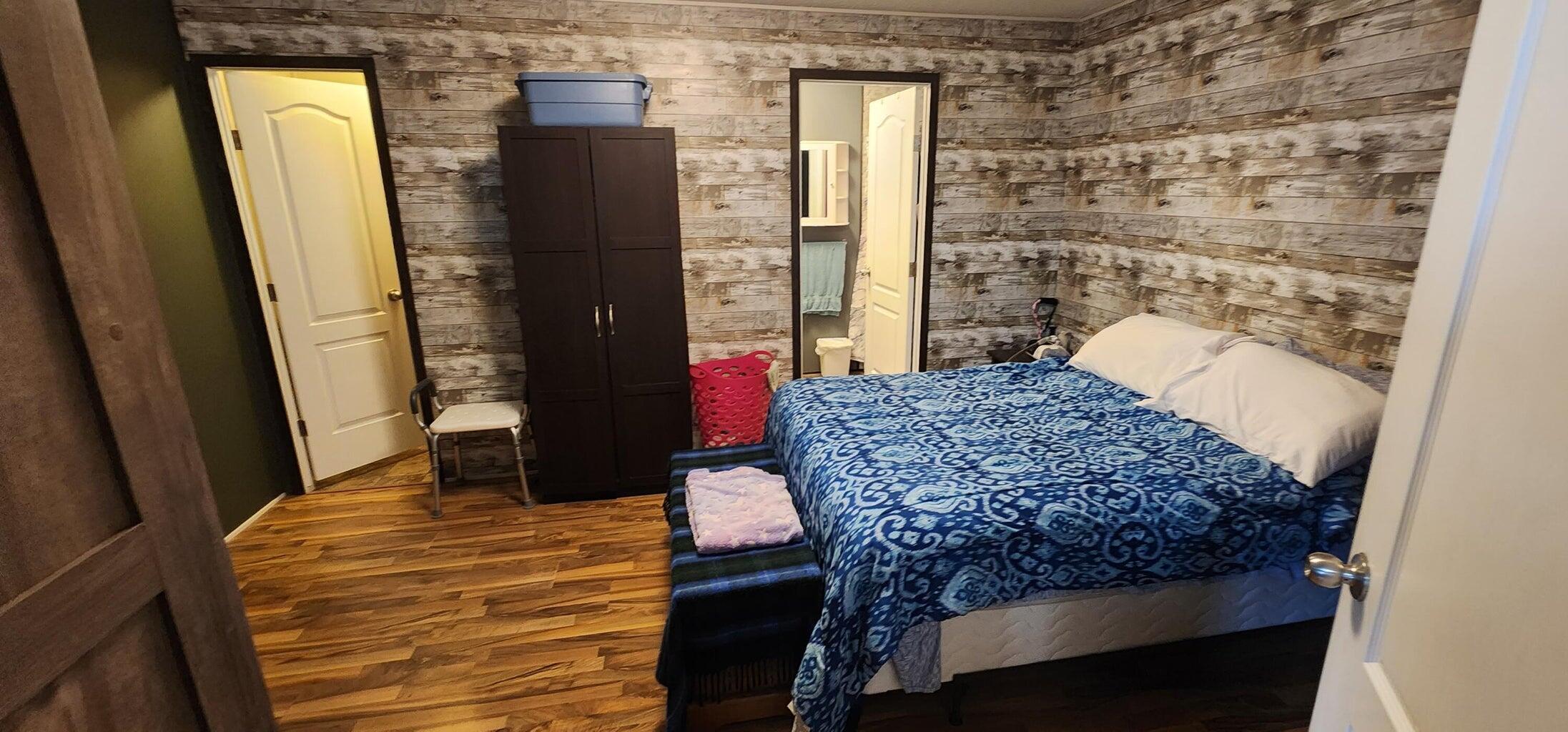 7911 South Derby Road Sheridan, MI 48884 - Photo 7 of 11 Master bed