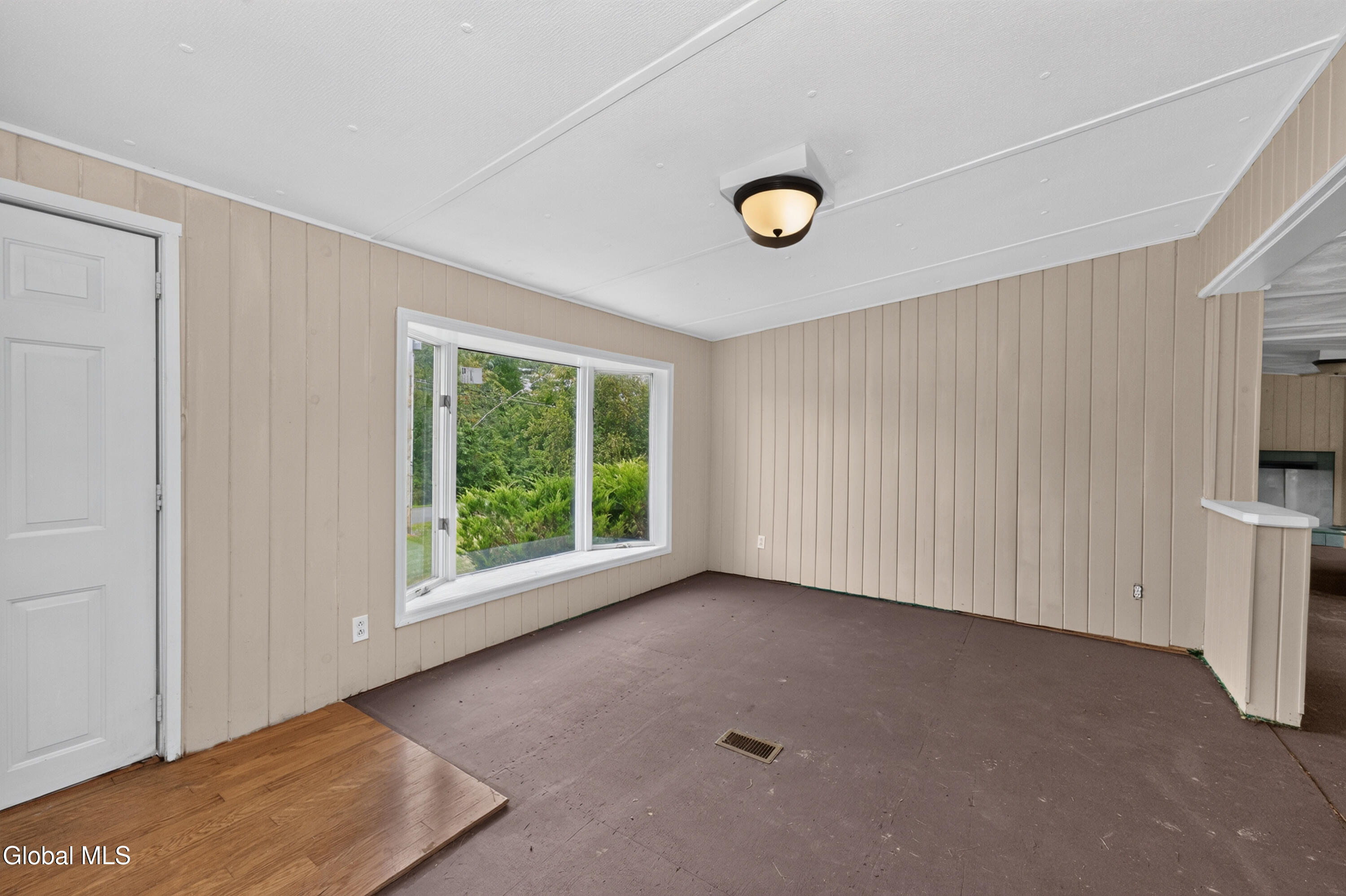 683 Knickerbocker Road Schaghticoke, NY 12154 - Photo 9 of 49 1 Livingroom 2