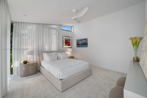 $24,990,000 | 7815 Atlantic Way, Miami Beach, FL 33141
