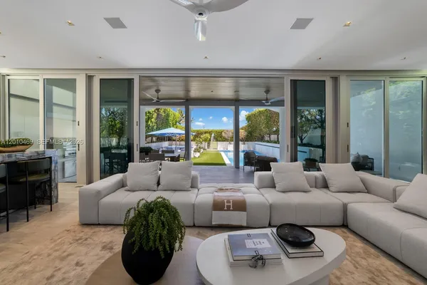 $24,990,000 | 7815 Atlantic Way, Miami Beach, FL 33141