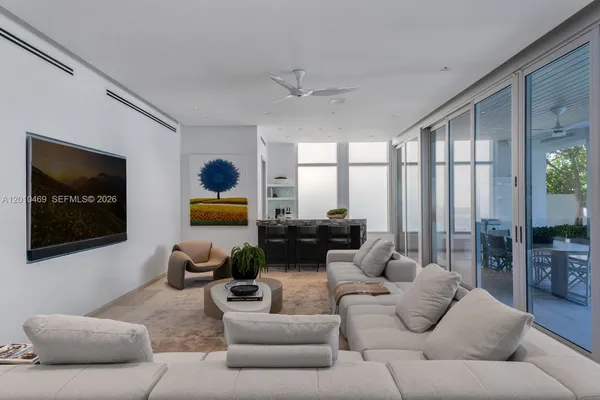 $24,990,000 | 7815 Atlantic Way, Miami Beach, FL 33141