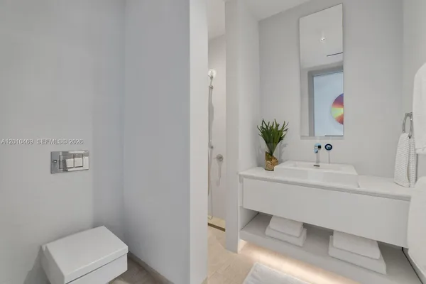 $24,990,000 | 7815 Atlantic Way, Miami Beach, FL 33141