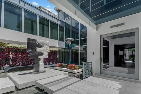 $24,990,000 | 7815 Atlantic Way, Miami Beach, FL 33141