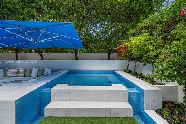 $24,990,000 | 7815 Atlantic Way, Miami Beach, FL 33141