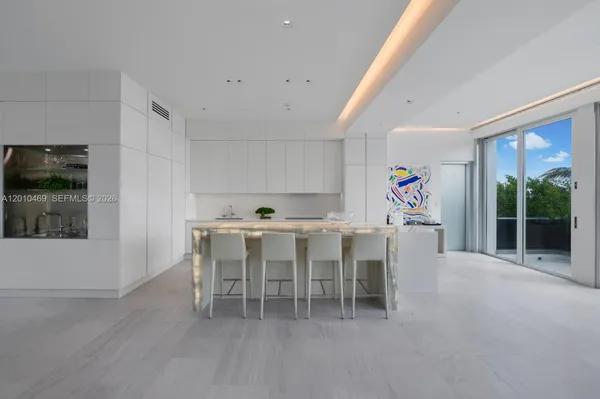 $24,990,000 | 7815 Atlantic Way, Miami Beach, FL 33141