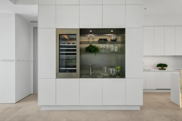$24,990,000 | 7815 Atlantic Way, Miami Beach, FL 33141