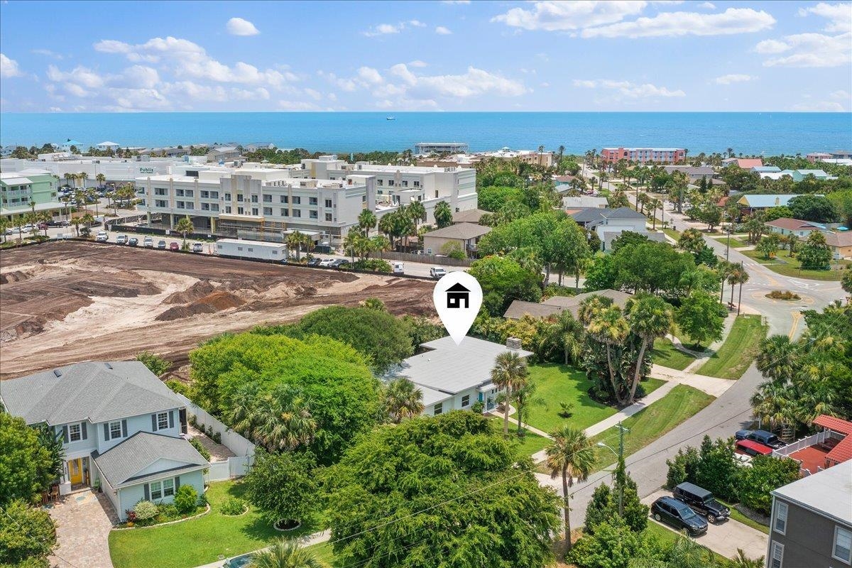 108 Ferrol Road St. Augustine, FL 32084 - Photo 3 of 39 a view of a city