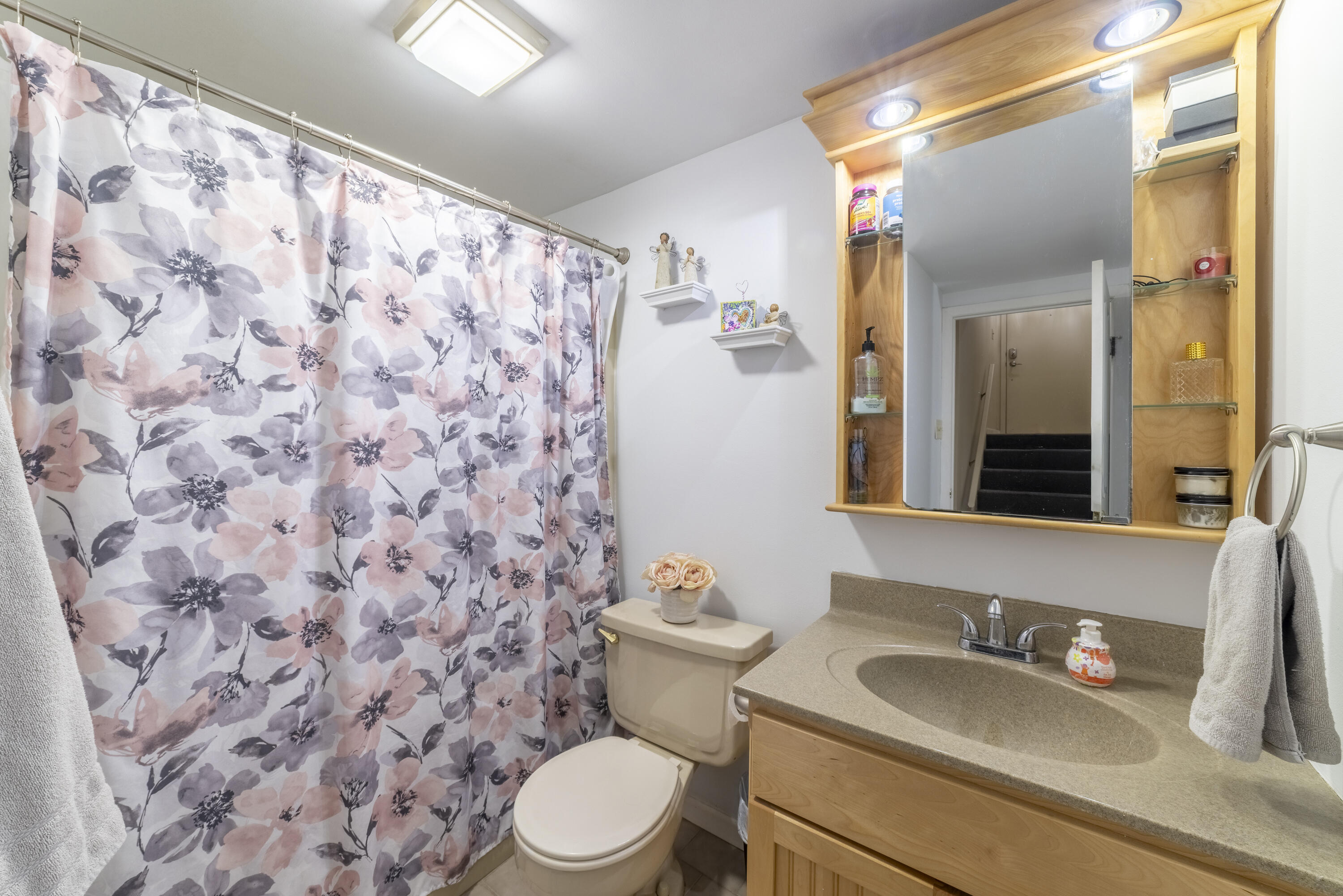 1193 Millpond Road Valparaiso, IN 46385 - Photo 8 of 20 3000x2001