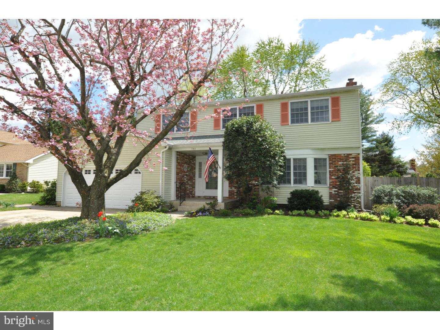744 Grant Road Mount Laurel, NJ 08054 - Photo 1 of 23