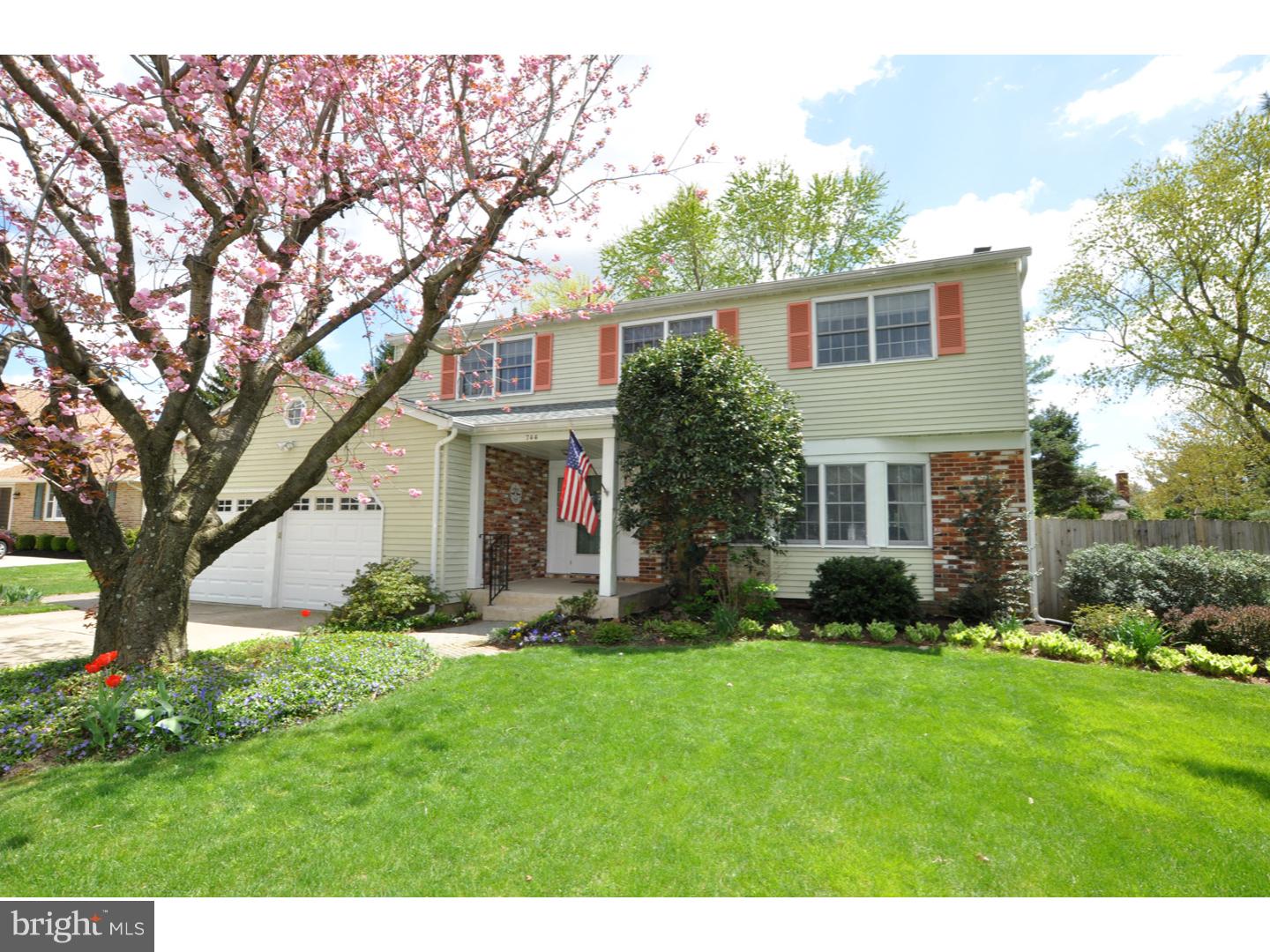 744 Grant Road Mount Laurel, NJ 08054 - Photo 2 of 23