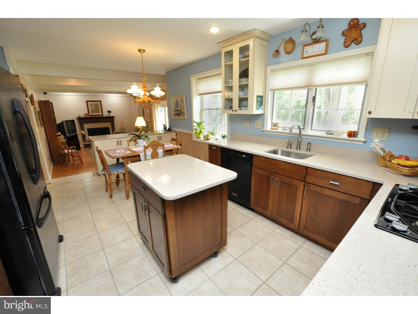 744 Grant Road Mount Laurel, NJ 08054 - Photo 7 of 23