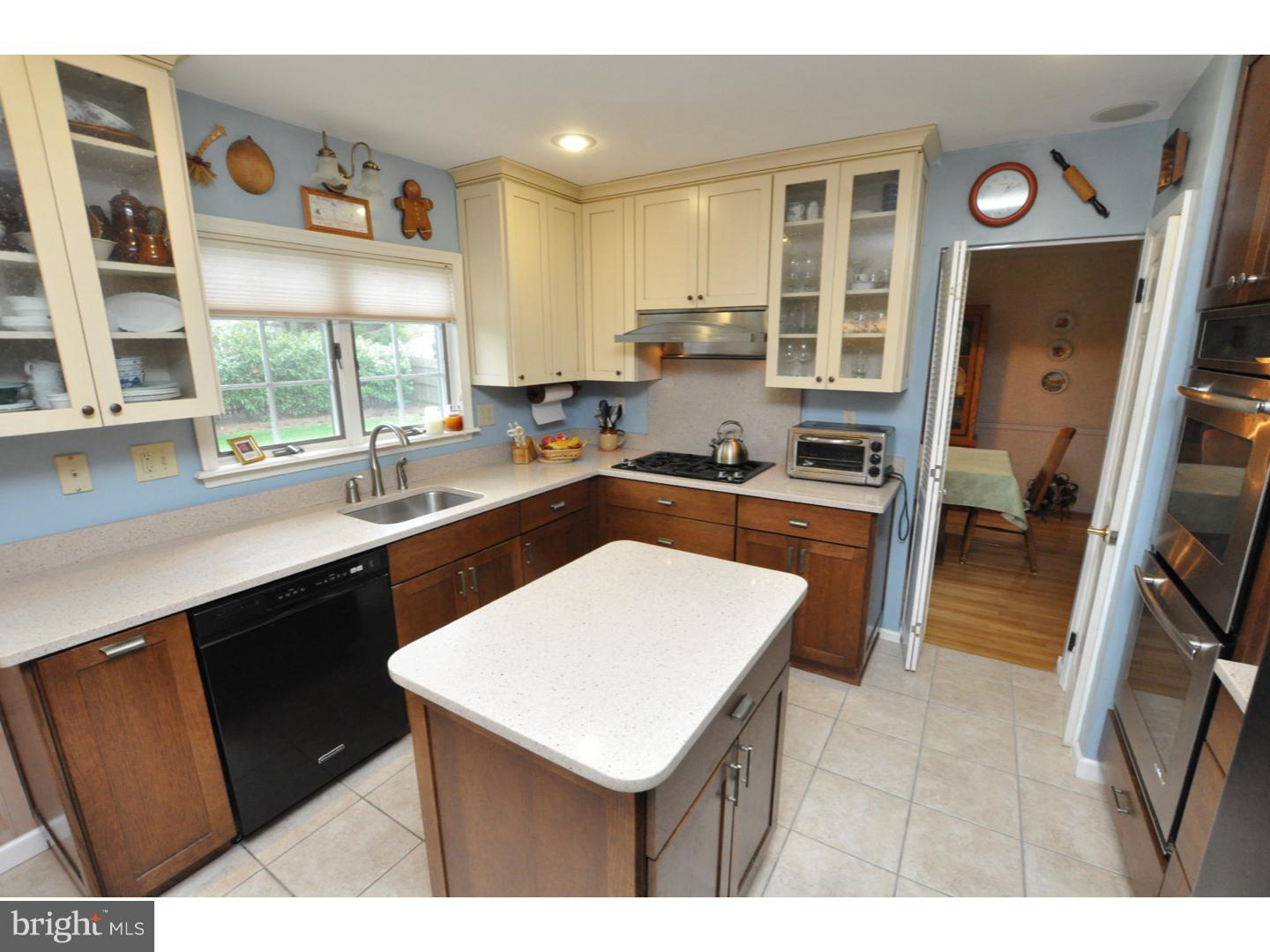 744 Grant Road Mount Laurel, NJ 08054 - Photo 8 of 23