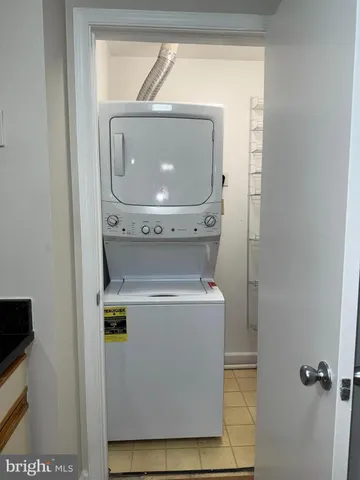 $1,999 | 3321 Sir Thomas Drive, Silver Spring, MD 20904