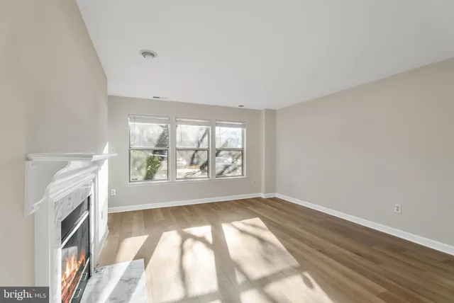 $1,999 | 3321 Sir Thomas Drive, Silver Spring, MD 20904