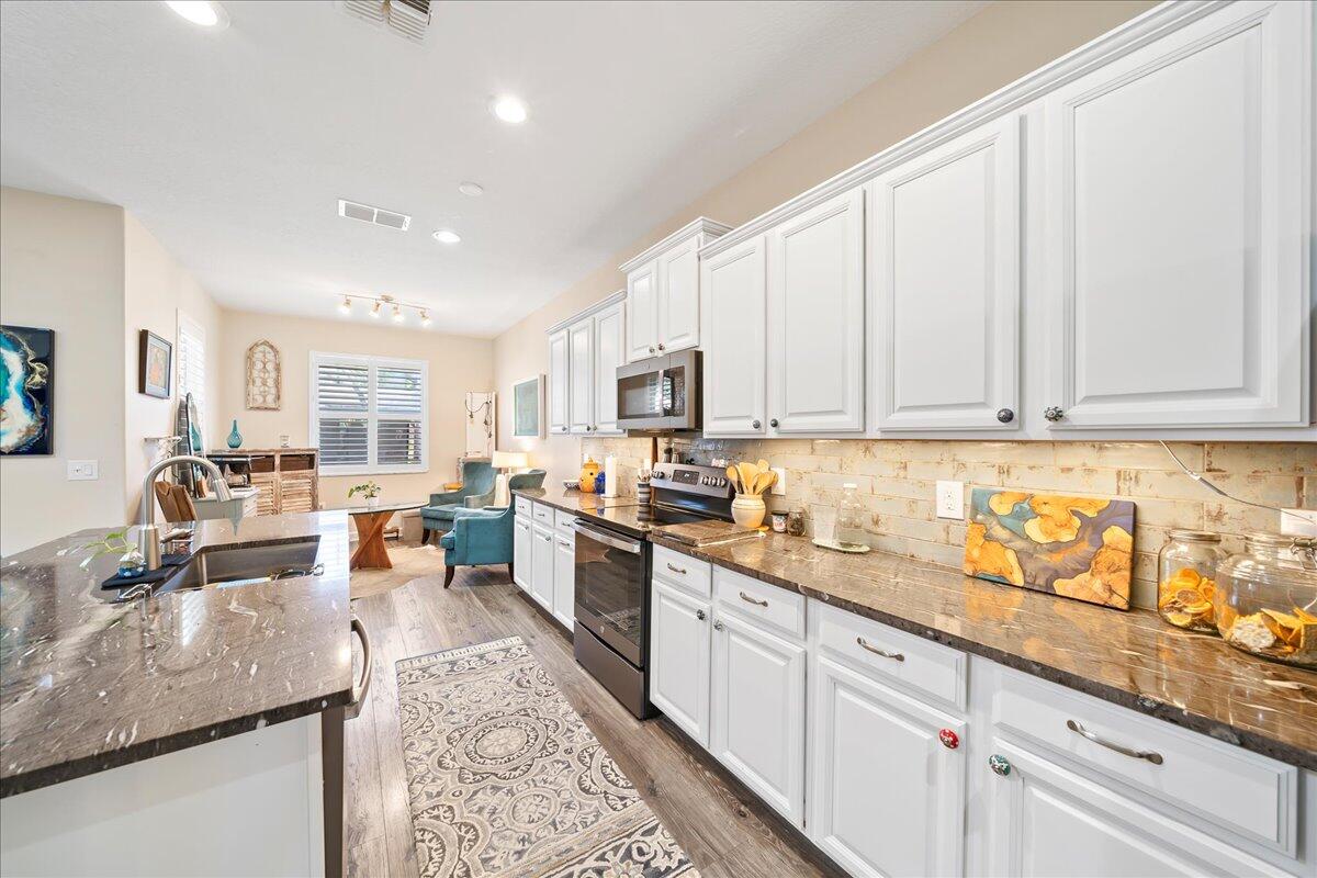 3448 Ahern Place Melbourne, FL 32940 - Photo 11 of 31 10-untitled-8