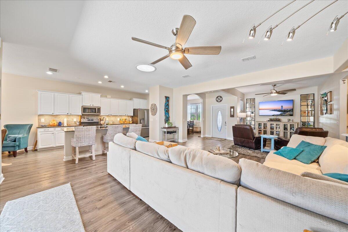 3448 Ahern Place Melbourne, FL 32940 - Photo 10 of 31 09-untitled-7