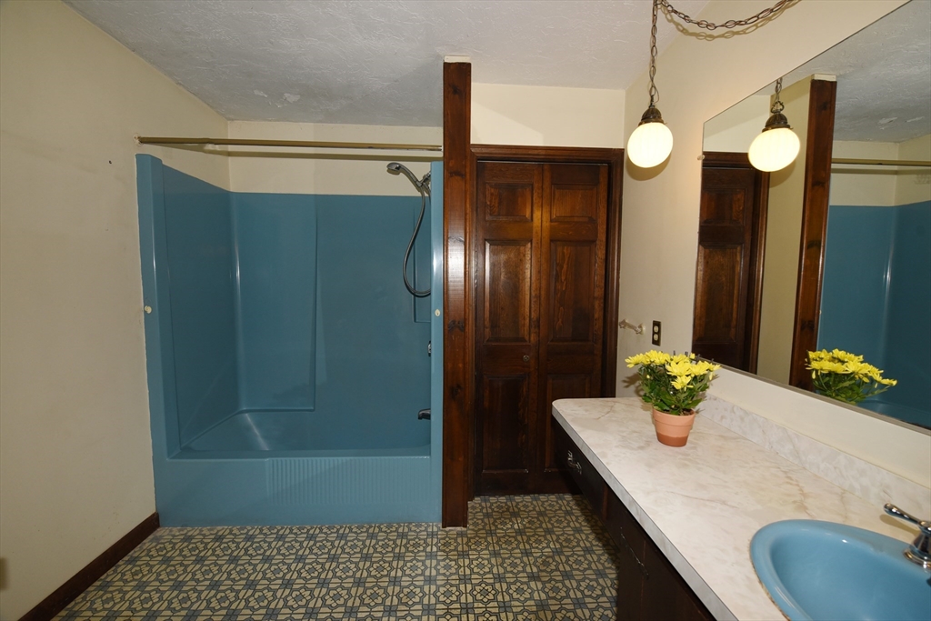 12 South Pond Road Plymouth, MA 02360 - Photo 16 of 29