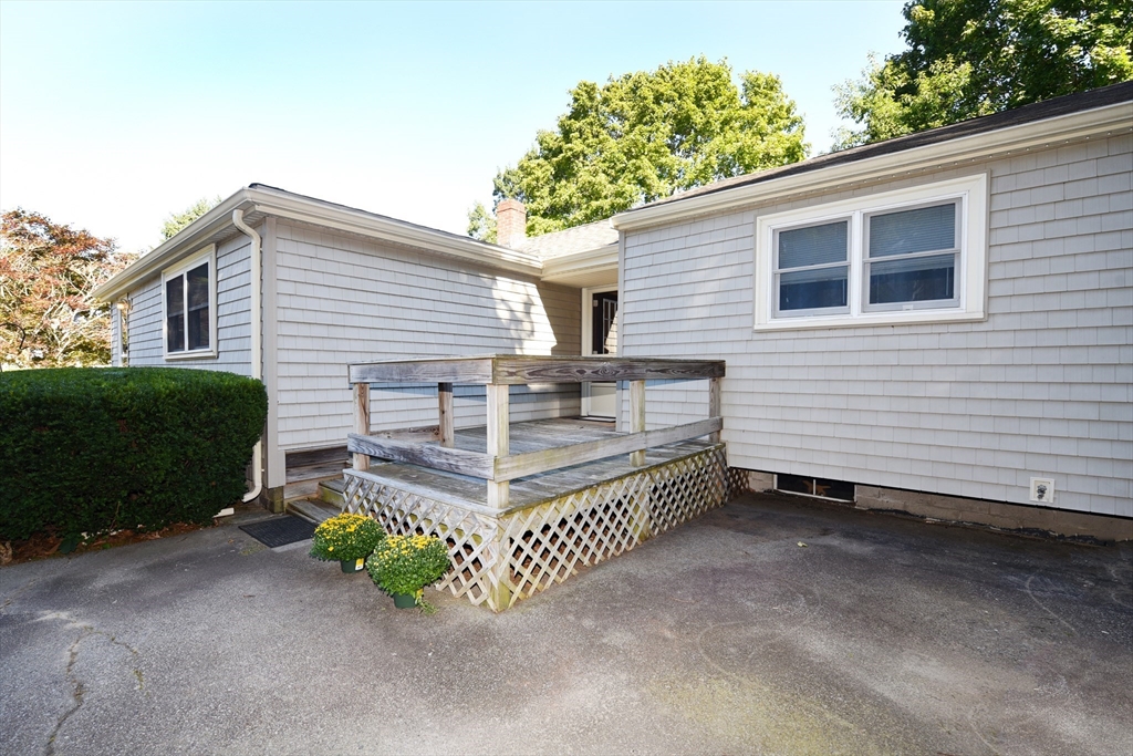 12 South Pond Road Plymouth, MA 02360 - Photo 7 of 29