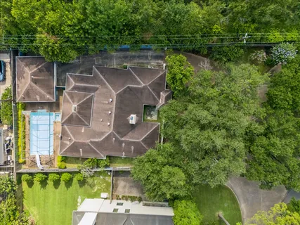 $1,595,000 | 802 Old Lake Road, Houston, TX 77057