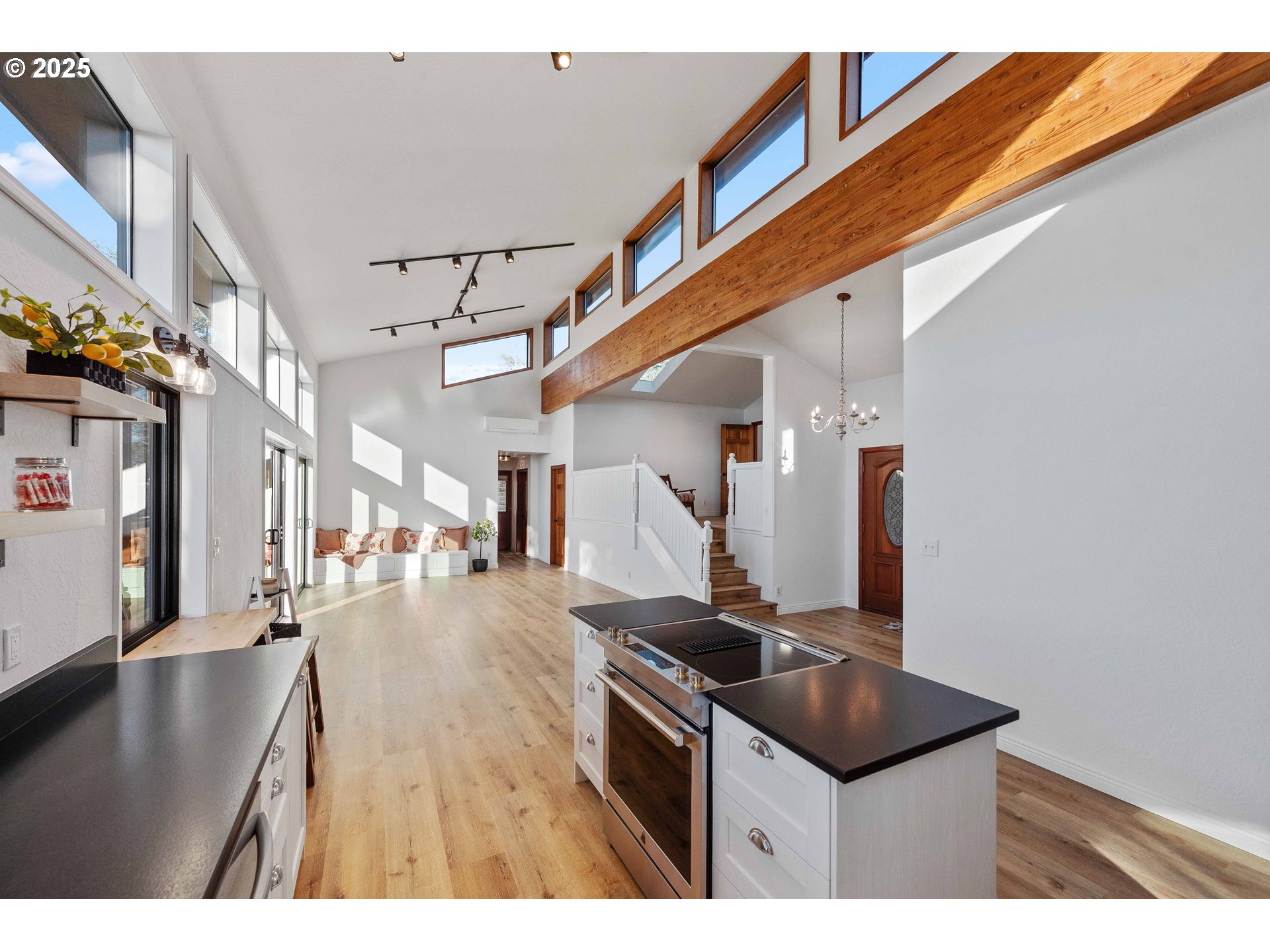 57555 Parkersburg Road Bandon, OR 97411 - Photo 11 of 48