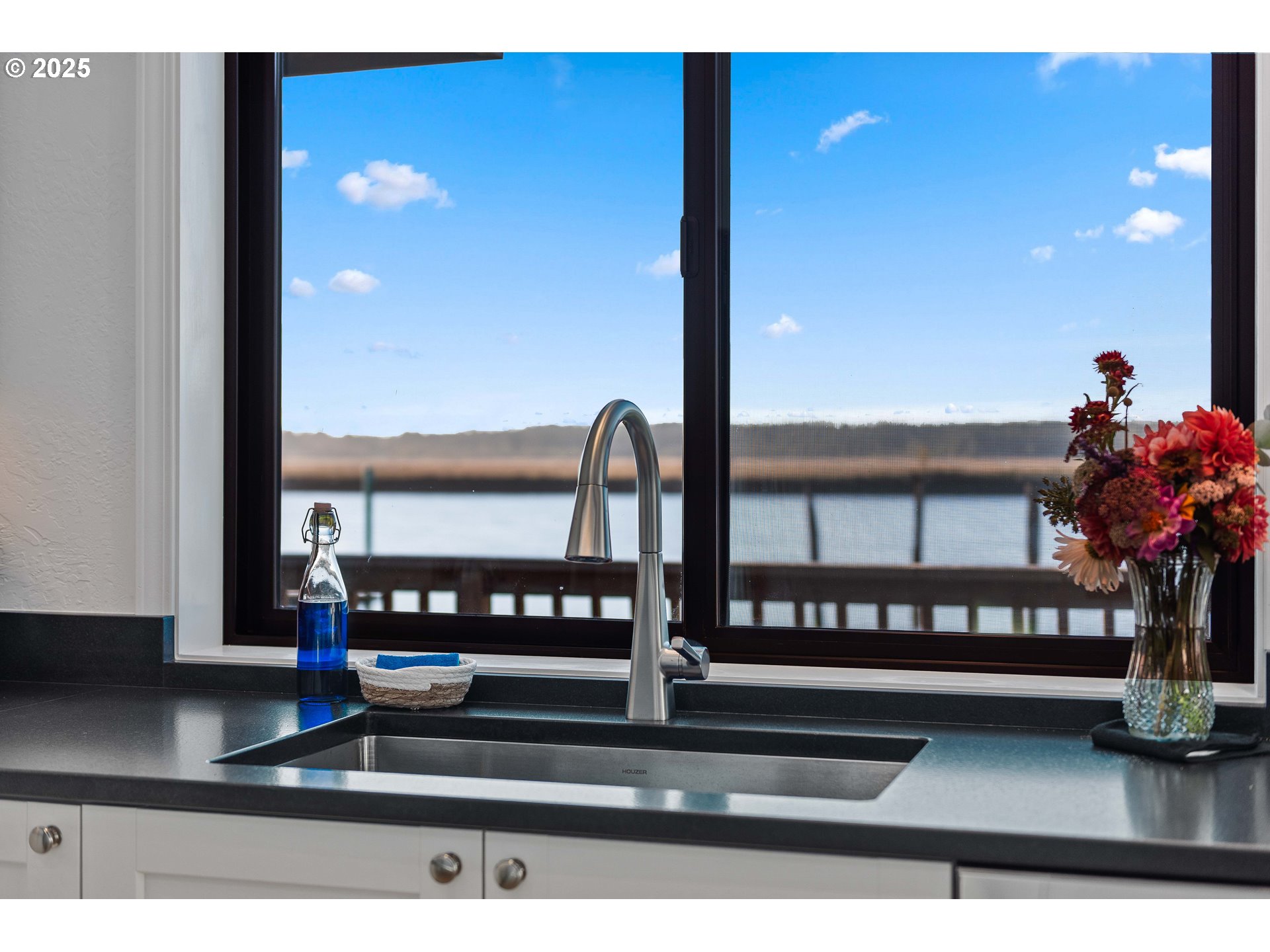 57555 Parkersburg Road Bandon, OR 97411 - Photo 14 of 48