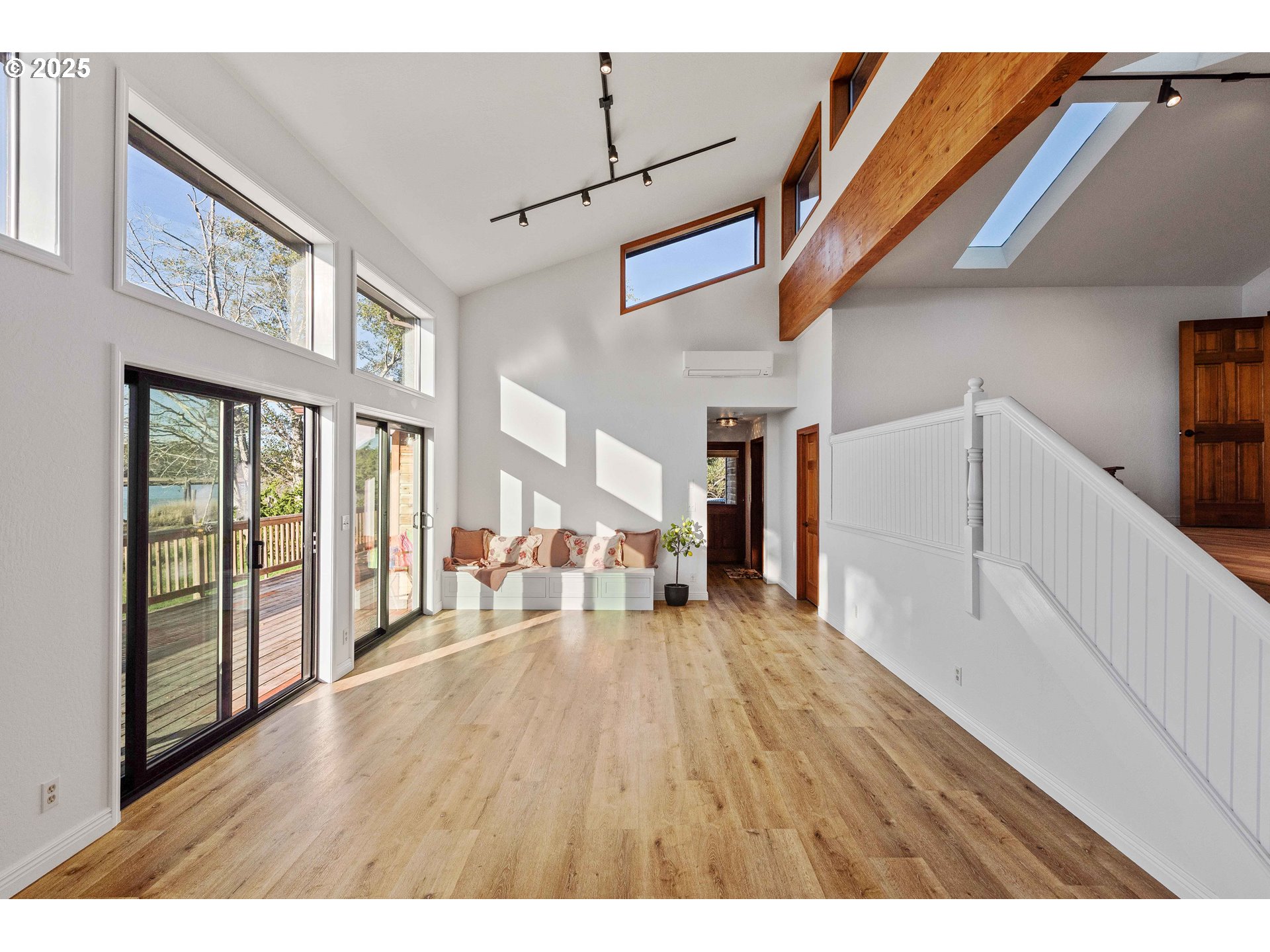 57555 Parkersburg Road Bandon, OR 97411 - Photo 18 of 48