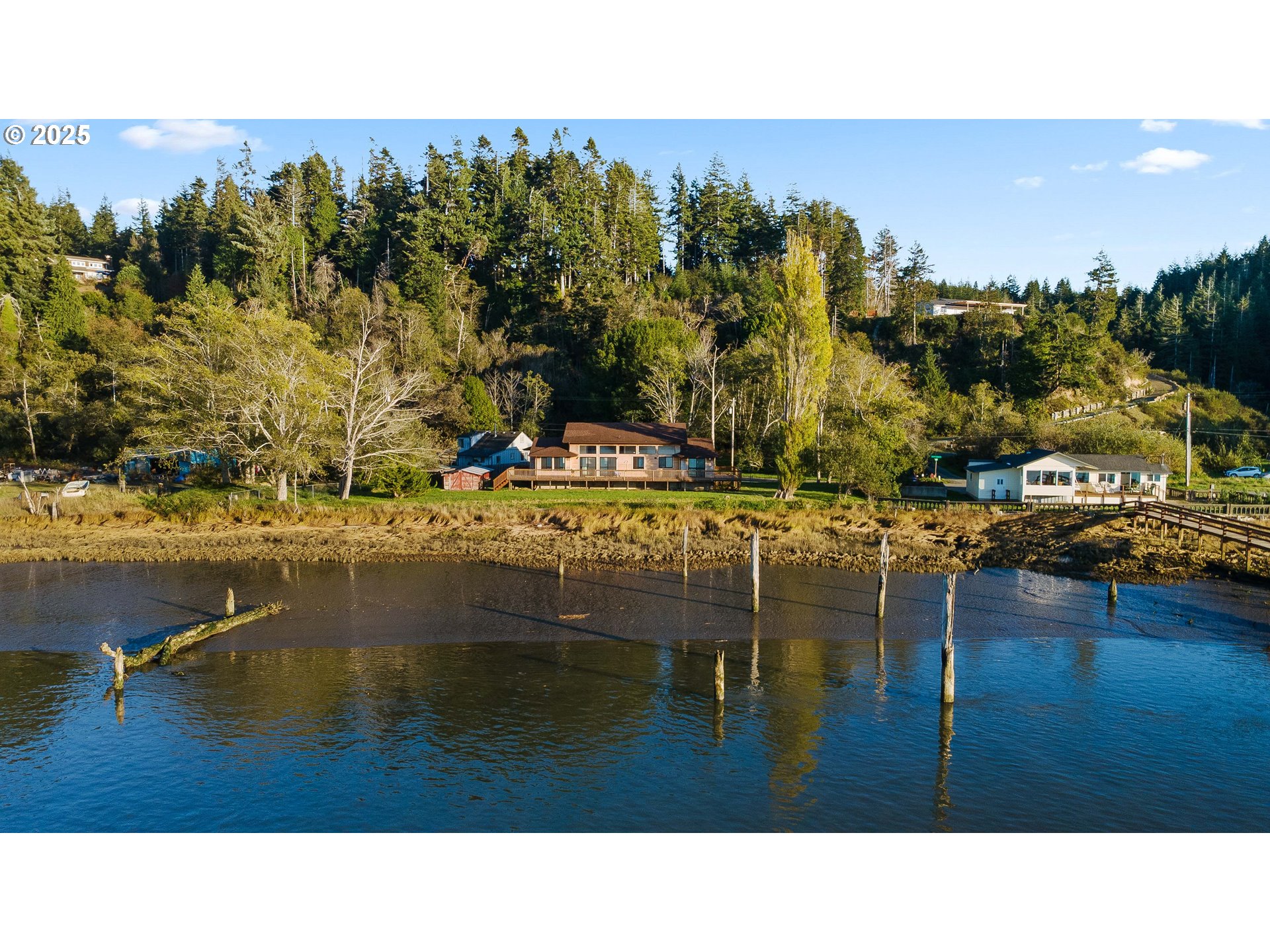 57555 Parkersburg Road Bandon, OR 97411 - Photo 2 of 48