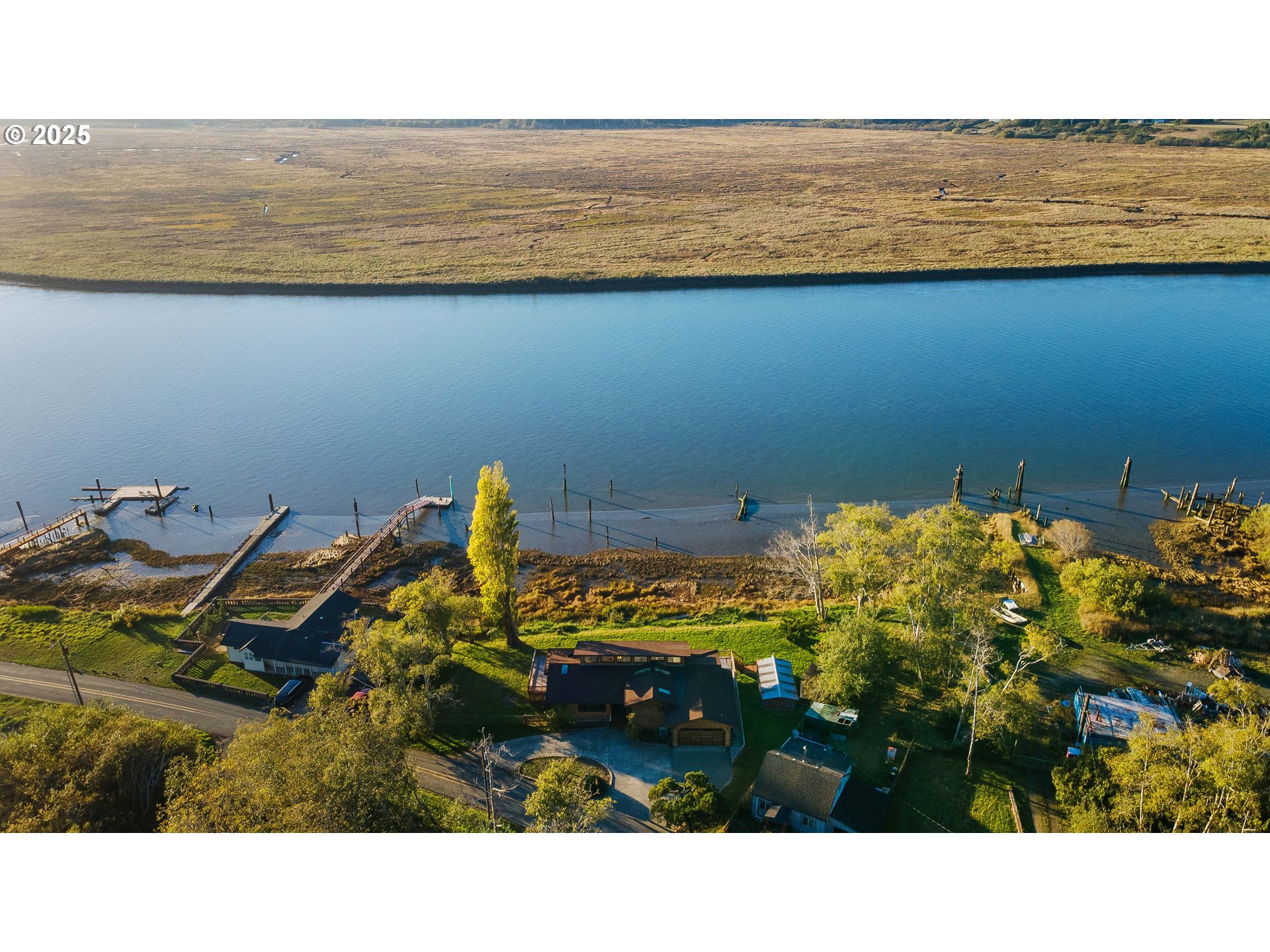 57555 Parkersburg Road Bandon, OR 97411 - Photo 3 of 48