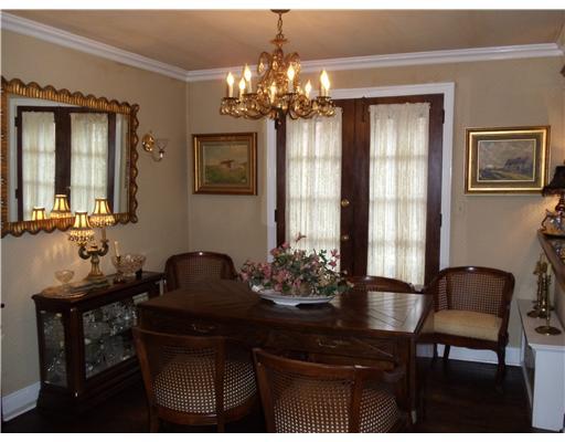 619 Olympia Road Pittsburgh, PA 15211 - Photo 3 of 18 Dining Room.